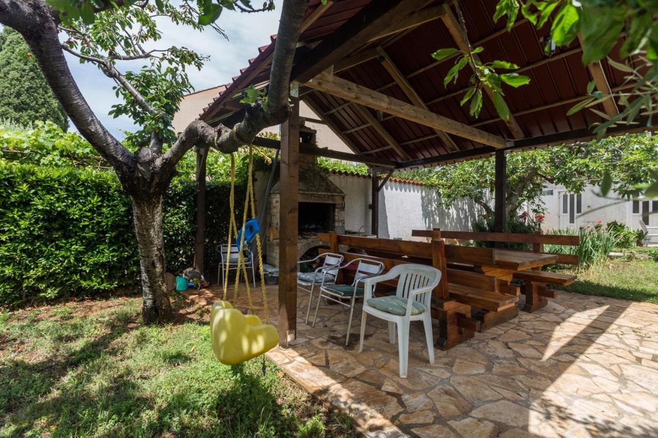 Apartment Laureta Пореч Экстерьер фото