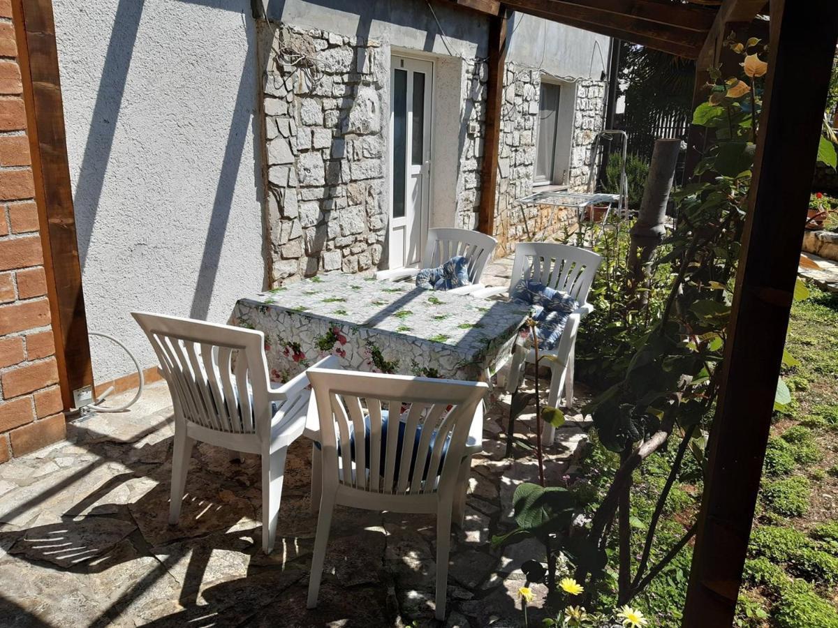 Apartment Laureta Пореч Экстерьер фото
